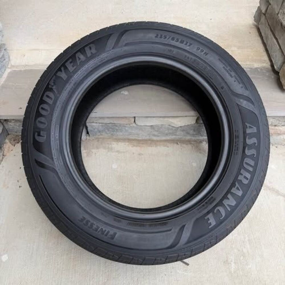 Goodyear Assurance Finesse 215/65R17 99H Tire – Excellent Tread
